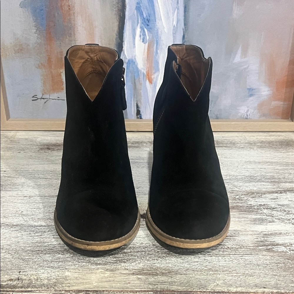 14th & Union Black Ankle Booties